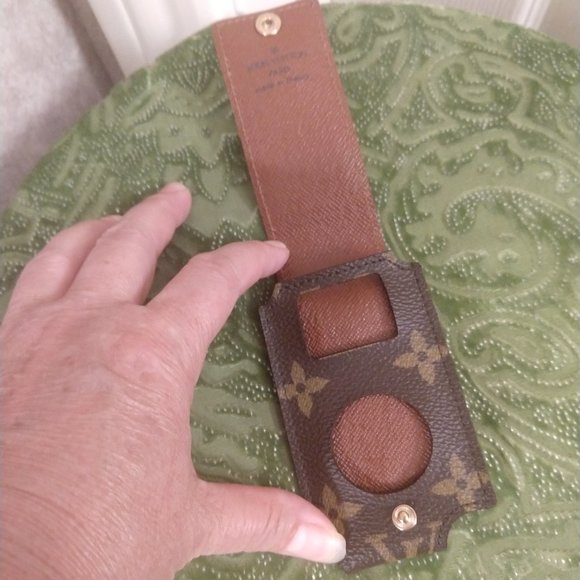 Louis Vuitton Mini Case - Picture 9 of 12